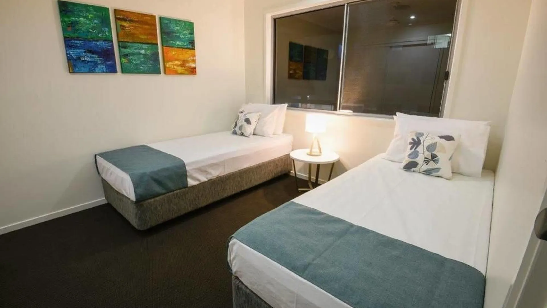 Direct Collective - Breeze On Brightwater Apart otel Mooloolaba Avustralya